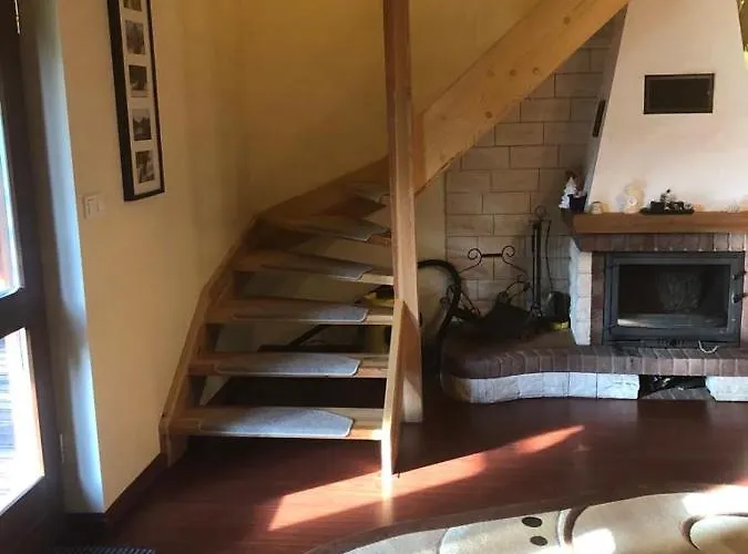 Wooden House&pool 别墅 格但斯克